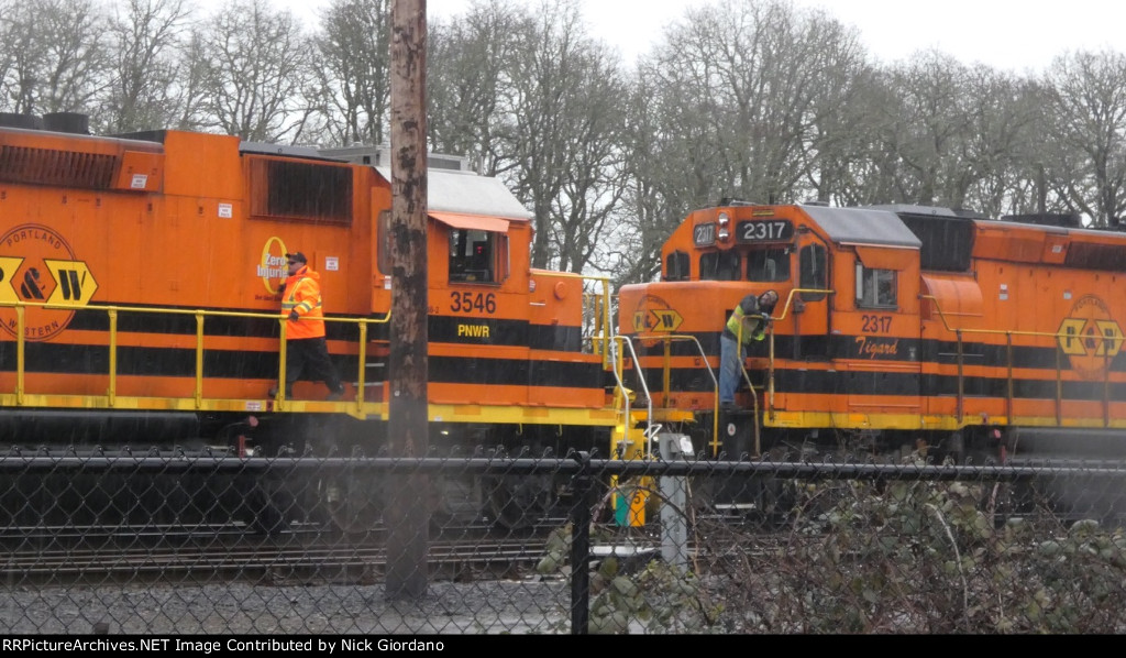 PNWR 3546 and 2317 in Albany OE Yard ans Shop